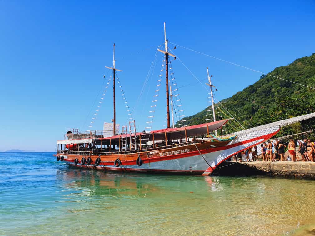 SAMBA EM ALTO MAR CANTA MULHERES- ANGRA DOS REIS